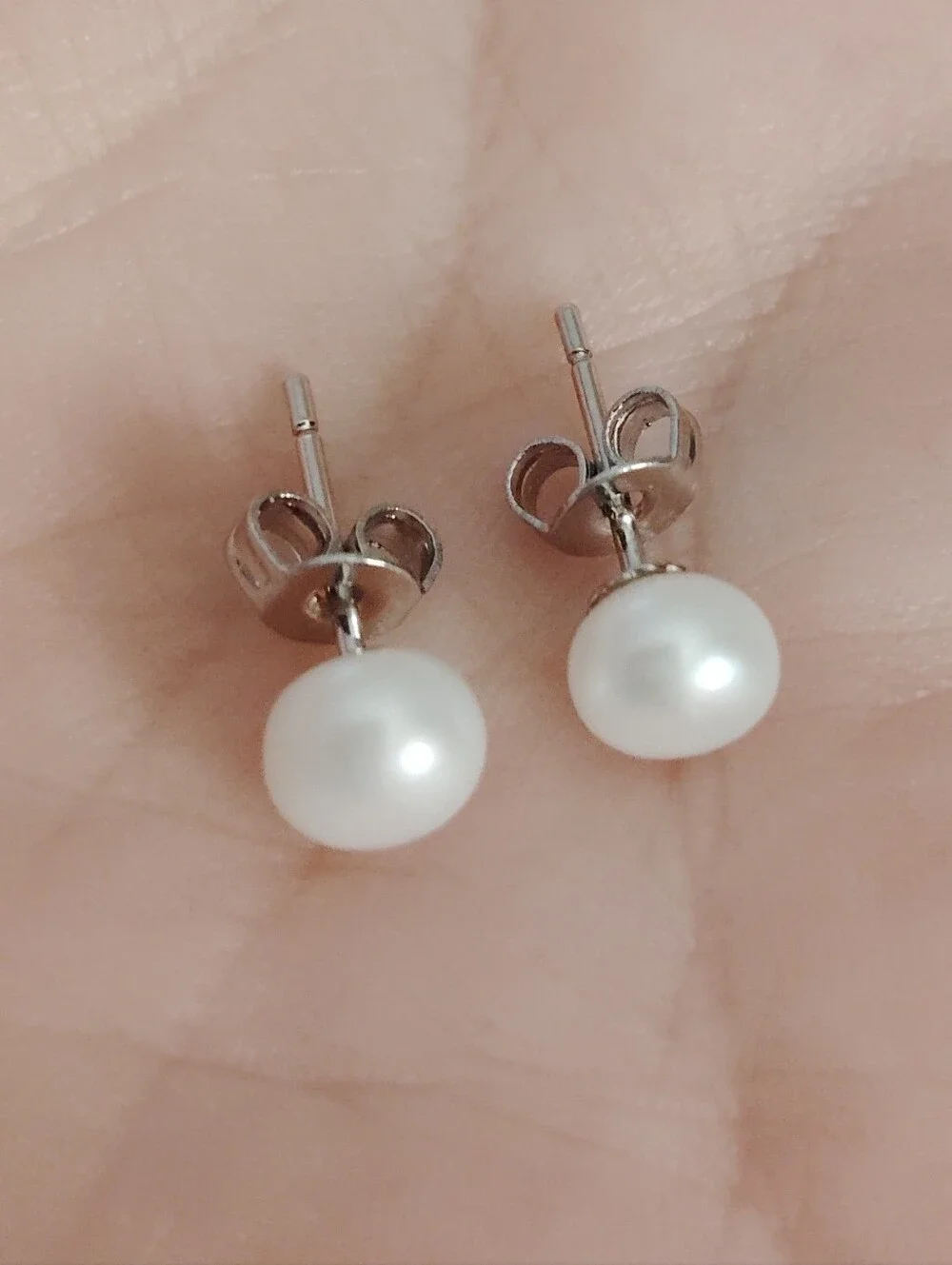 Estate 14k White Gold Natural Iridescent White 6/7mm Akoya Pearl Stud Earrings